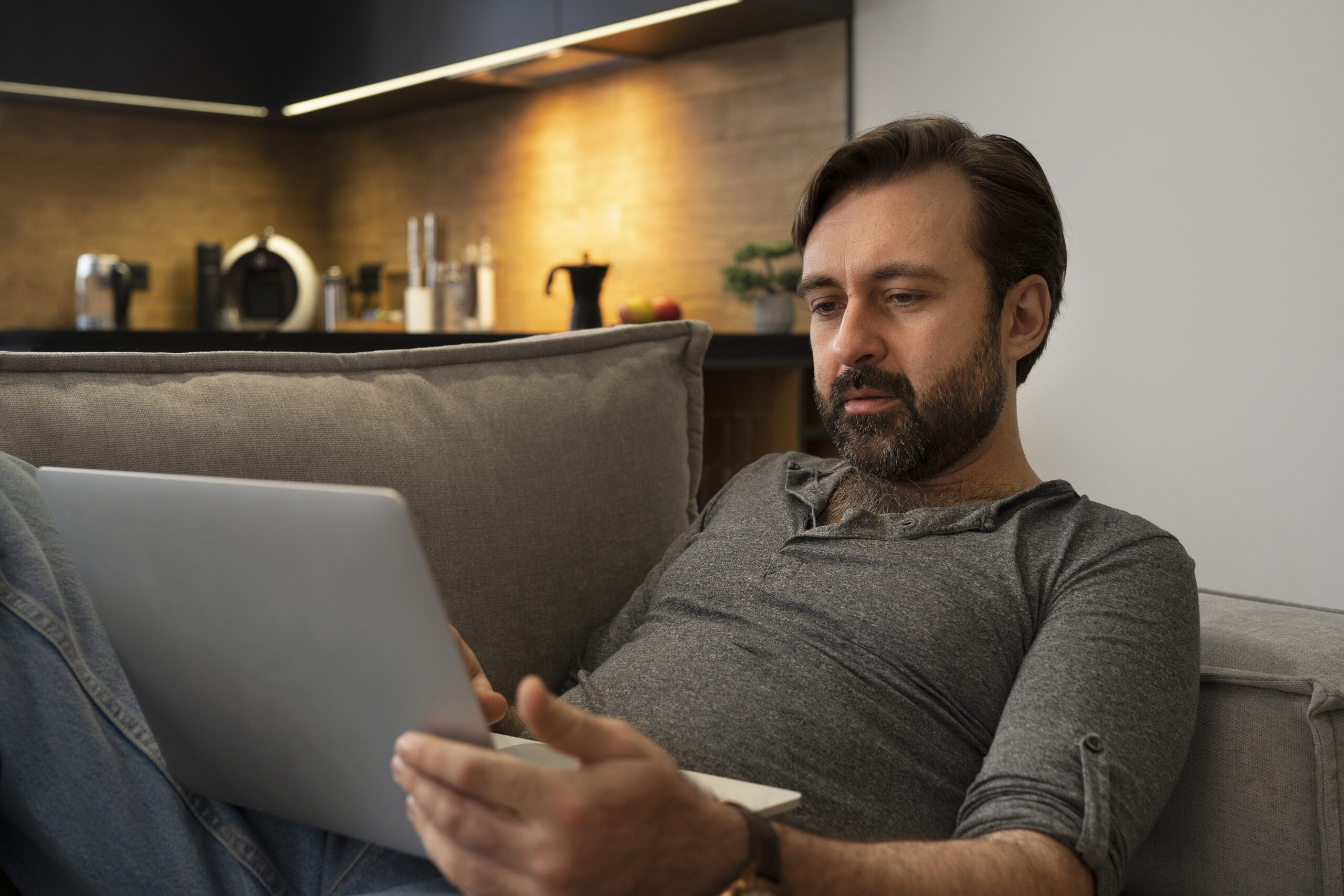 Terapia online para vício em pornografia: funciona mesmo? Prós e contras